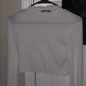 Long sleeve crop top